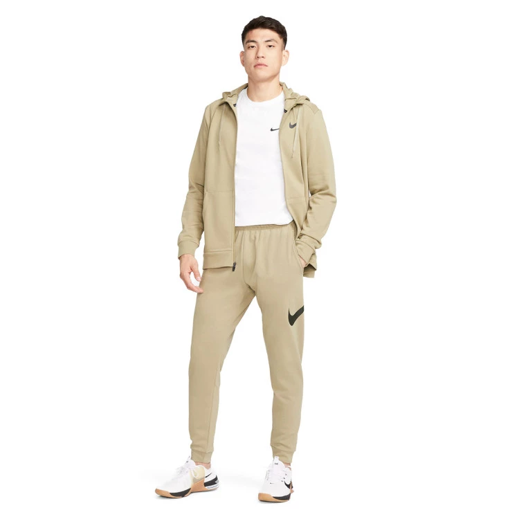 pantalon-largo-nike-dri-fit-tapered-swoosh-neutral-olive-sequoia-4