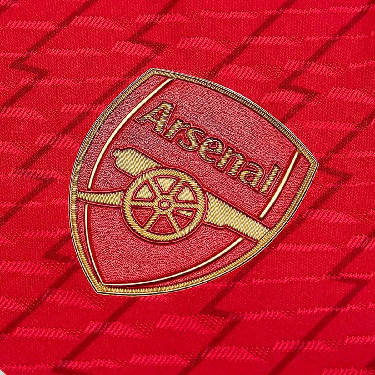 Prédiction maillot domicile d'Arsenal saison 2024-2025