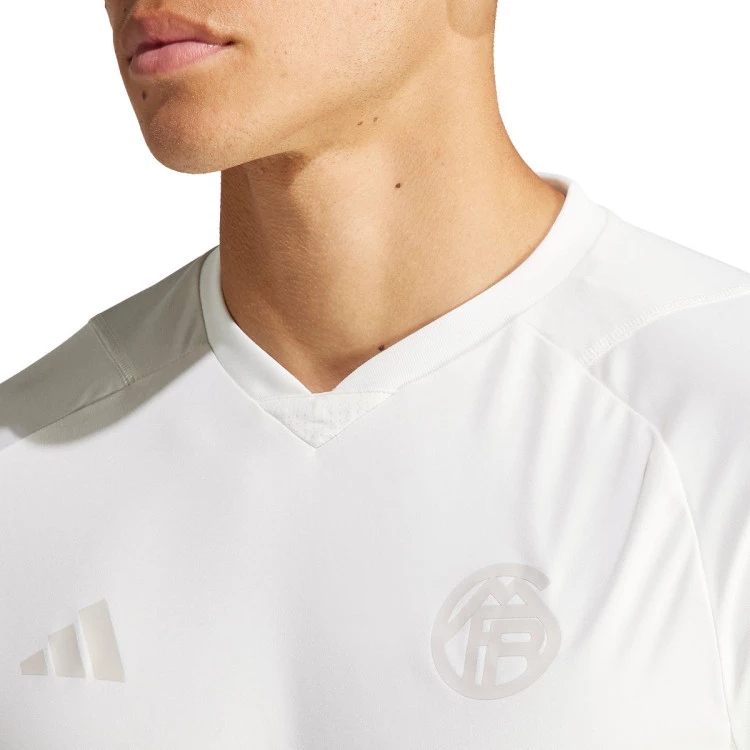 camiseta-adidas-fc-bayern-de-munich-training-2023-2024-off-white-2