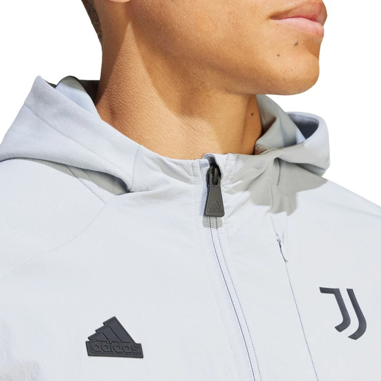 chaqueta-adidas-juventus-fanswear-2023-2024-halo-silver-3