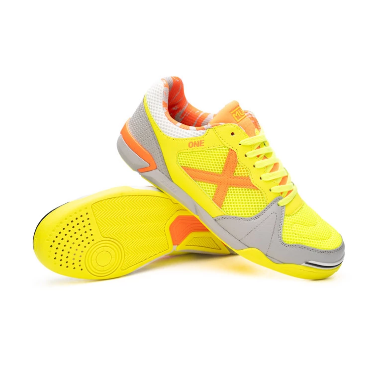 zapatilla-munich-one-indoor-yellow-0