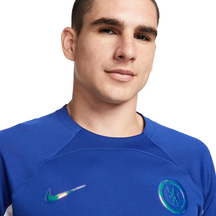 camiseta-nike-chelsea-fc-primera-equipacion-2023-2024-rush-blue-white-club-gold-1