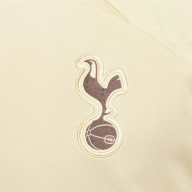 camiseta-nike-tottenham-training-2023-2024-team-gold-ironstone-3