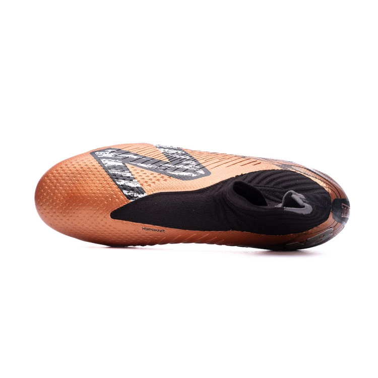 bota-new-balance-tekela-v4-pro-fg-naranja-4