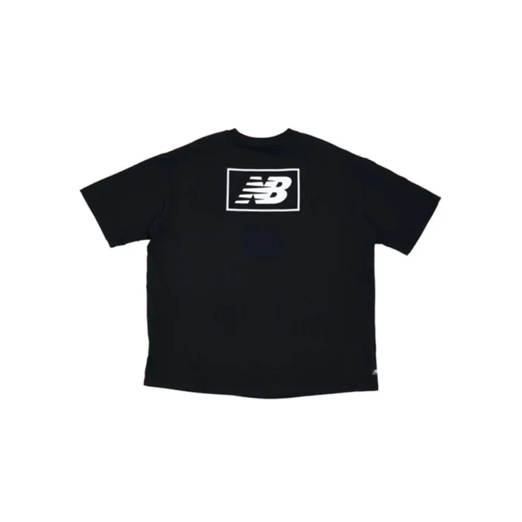 camiseta-new-balance-essentials-graphic-cotton-jersey-oversized-mujer-black-2