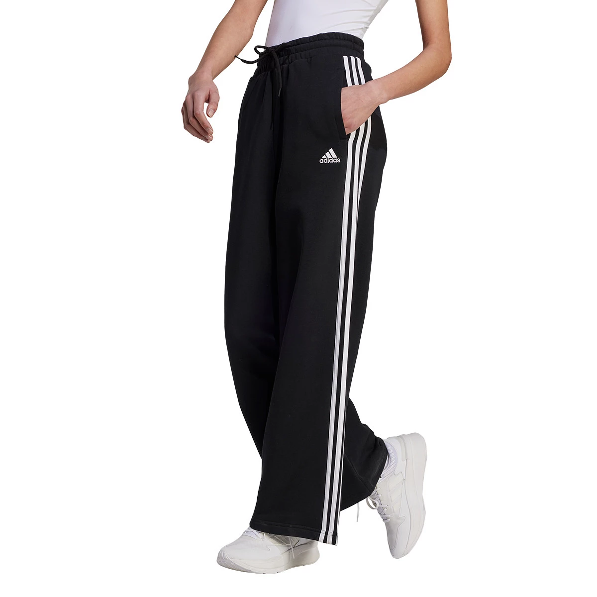 https://www.futbolemotion.com/imagesarticulos/202420/grandes/pantalon-largo-adidas-3-stripes-mujer-black-white-0.webp