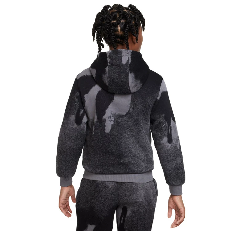 sudadera-nike-clb-fleece-hbr-hd-wash-aop-nino-black-iron-grey-white-1