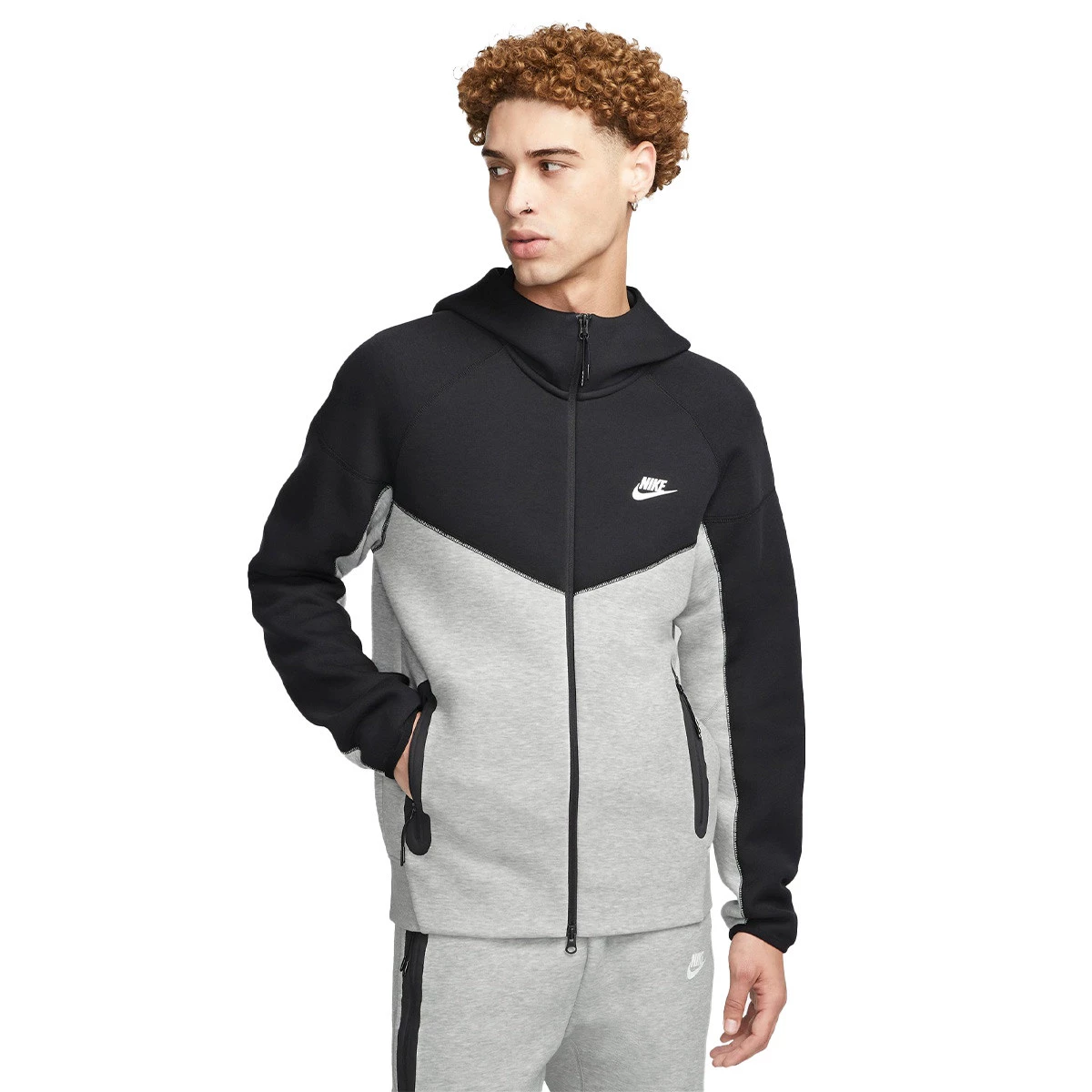 Casaco Nike Sportswear Tech Fleece Black-Black-Black - Fútbol Emotion