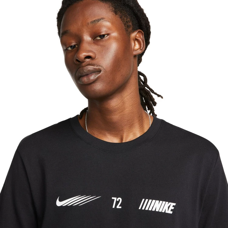 camiseta-nike-sportswear-footbal-inspired-black-2