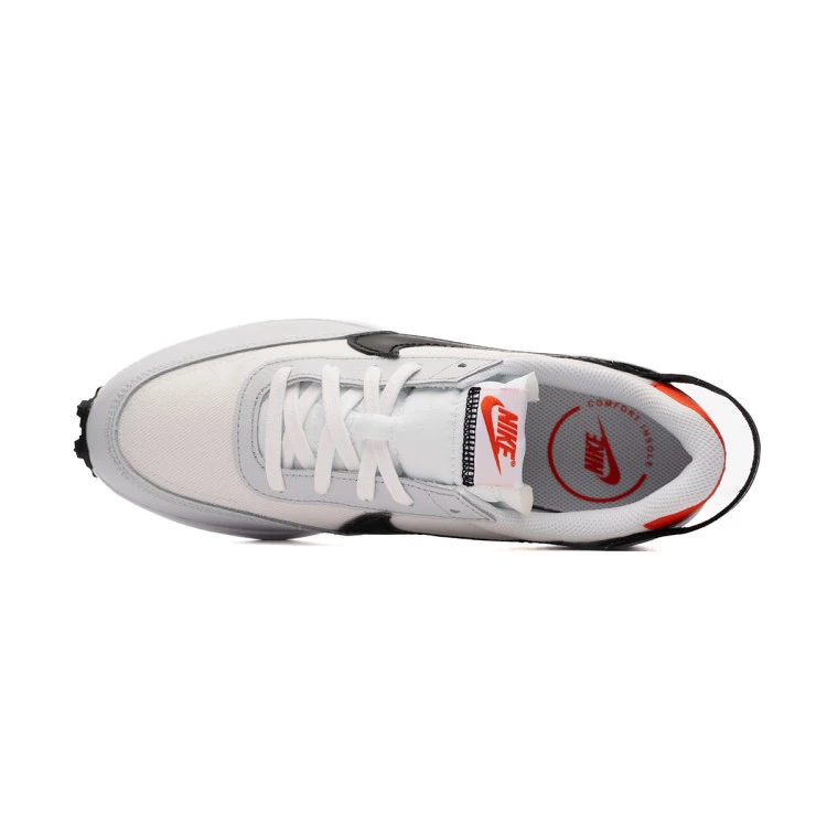 zapatilla-nike-waffle-debut-summit-white-black-picante-red-pure-platinum-4