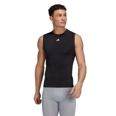 Tech-Fit Trikot