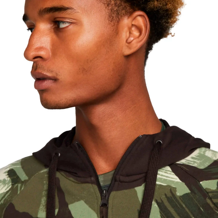 chaqueta-nike-dri-fit-fleece-camo-velvet-brown-black-coconut-milk-3