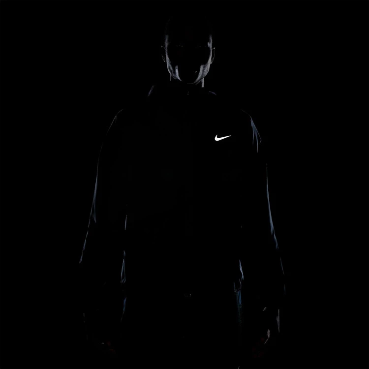 chaqueta-nike-dri-fit-form-black-reflective-silver-4