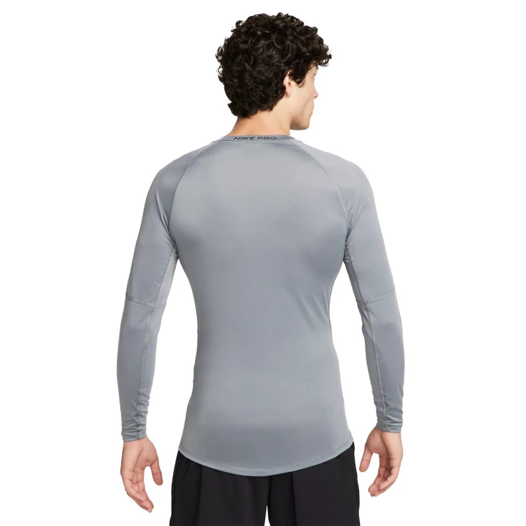 camiseta-nike-pro-dri-fit-tight-smoke-grey-black-1