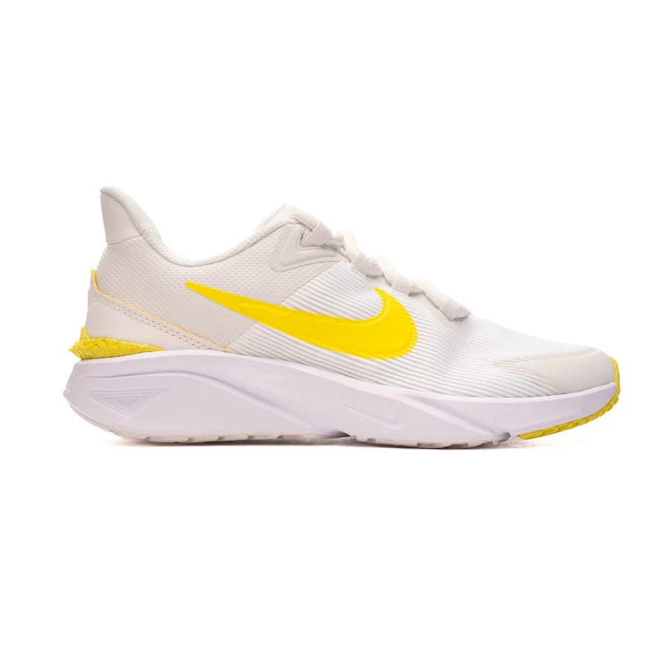 zapatilla-nike-star-runner-4-summit-white-yellow-vivid-sulfur-1