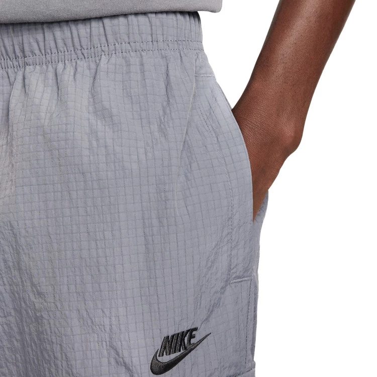 pantalon-largo-nike-sportswear-spu-ltwt-woven-cool-grey-anthracite-2