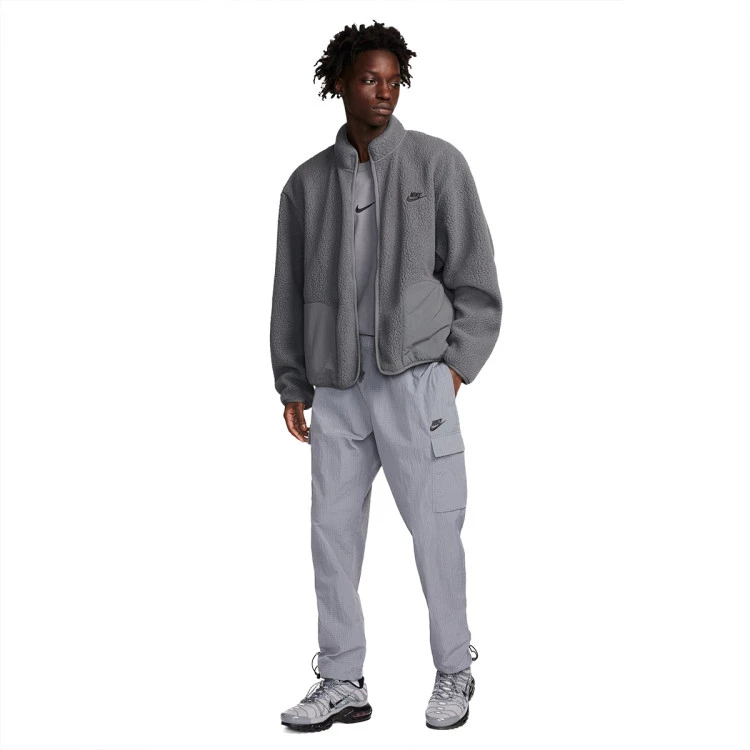 pantalon-largo-nike-sportswear-spu-ltwt-woven-cool-grey-anthracite-4