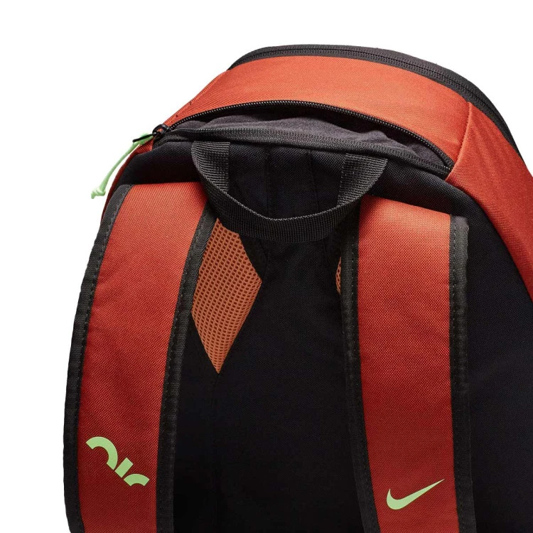 mochila-nike-air-21-l-rugged-orange-amber-brown-lime-blast-3