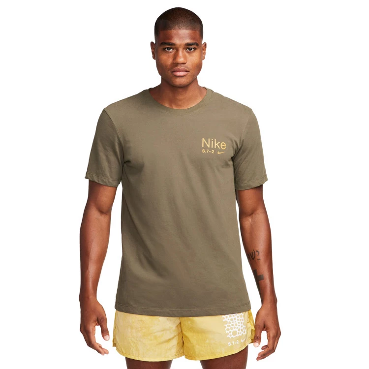 camiseta-nike-dri-fit-cargo-khaki-0