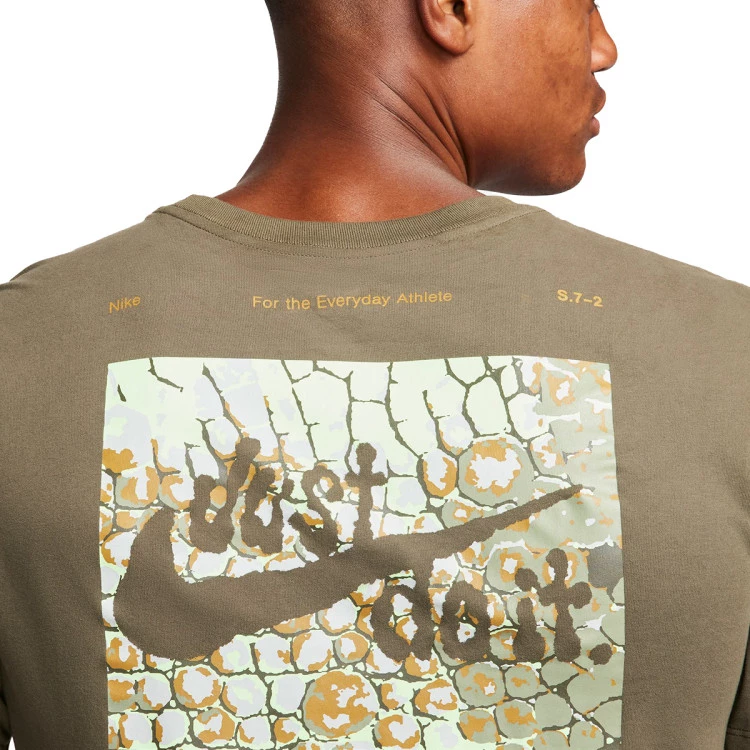 camiseta-nike-dri-fit-cargo-khaki-3