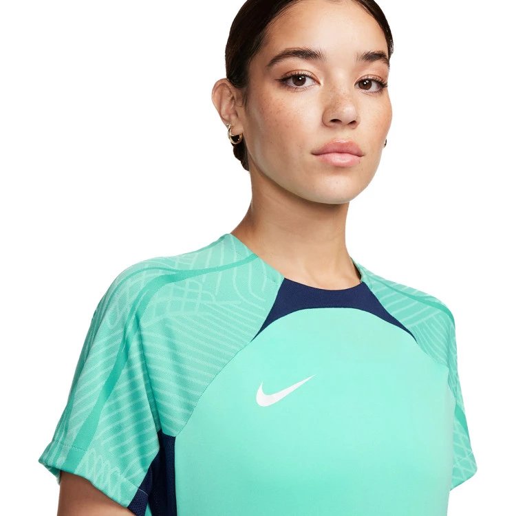 camiseta-nike-dri-fit-strike-mujer-hyper-turq-midnight-navy-washed-teal-white-2