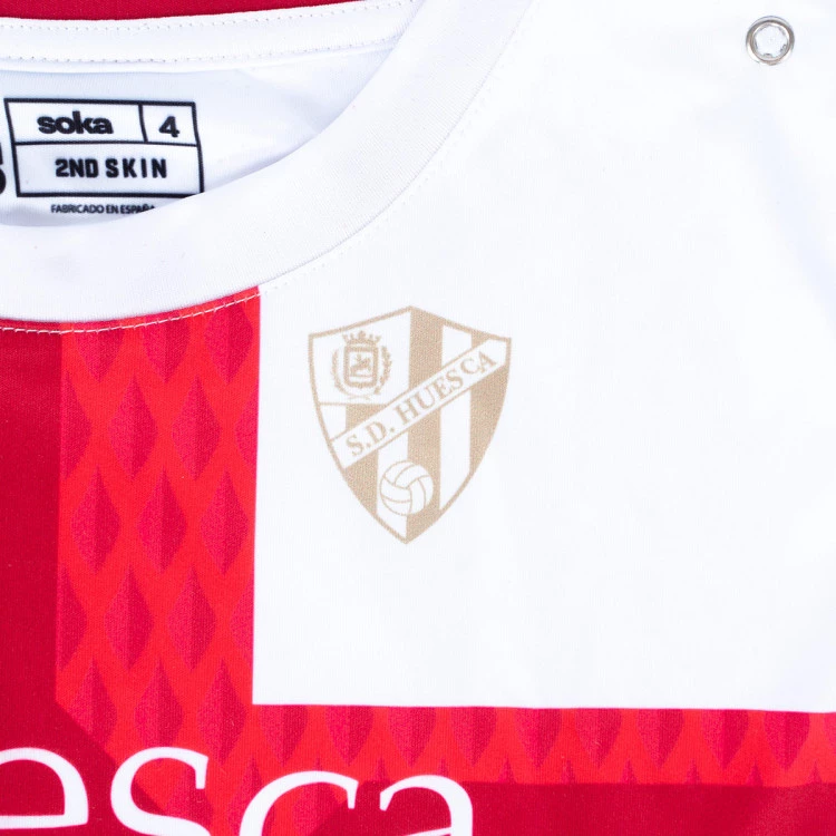 conjunto-soka-sd-huesca-segunda-equipacion-bebe-2023-2024-white-red-gold-metallic-2