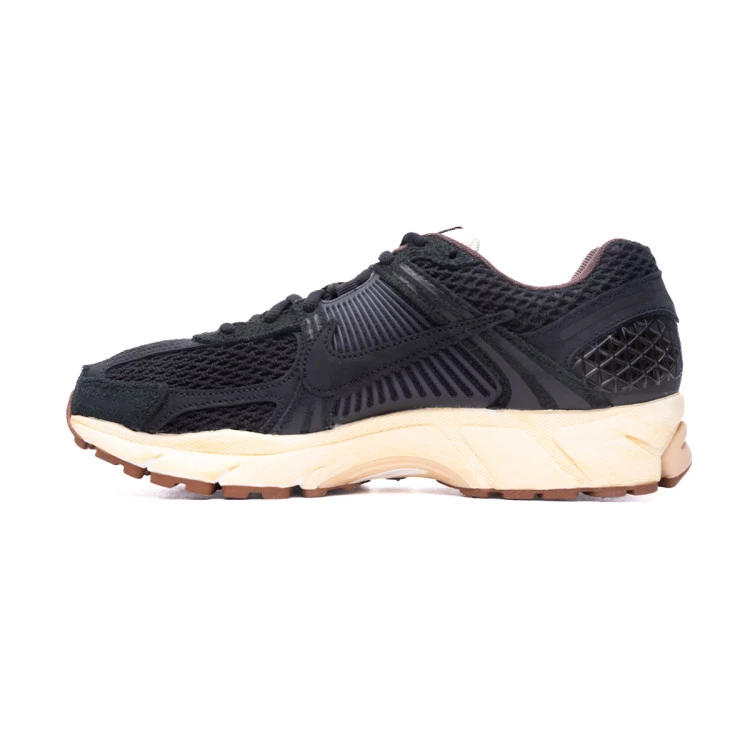 zapatilla-nike-zoom-vomero-5-premium-black-black-sesame-coconut-milk-2