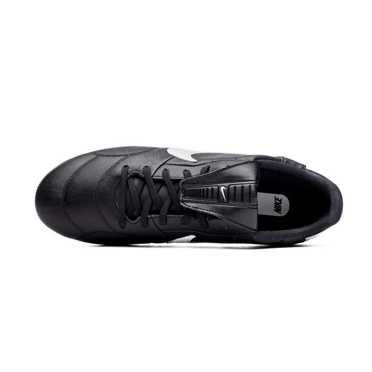 bota-nike-the-nike-premier-iii-fg-black-white-4