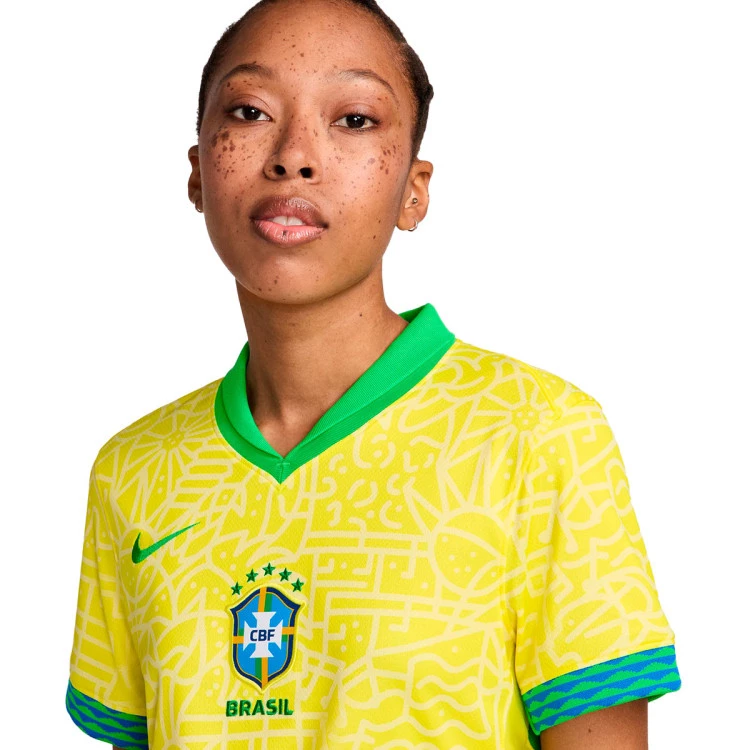 camiseta-nike-brasil-primera-equipacion-copa-america-2024-mujer-dynamic-yellow-lemon-chiffon-green-spark-3