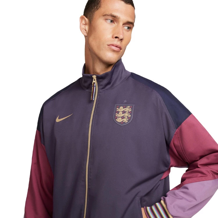 chaqueta-nike-inglaterra-pre-match-eurocopa-2024-dark-raisin-purple-ink-sesame-2