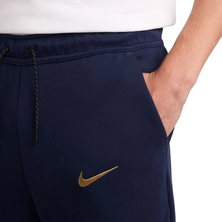 pantalon-largo-nike-francia-fanswear-eurocopa-2024-blackened-blue-club-gold-4