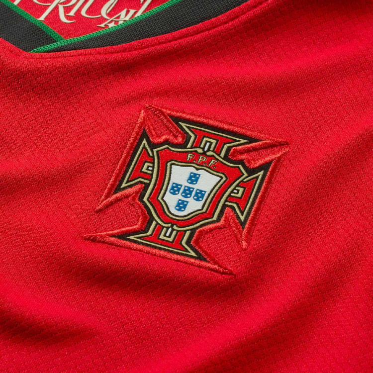 conjunto-nike-portugal-primera-equipacion-eurocopa-2024-nino-university-red-pine-green-pitch-blue-sail-4