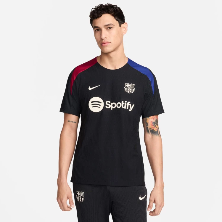 camiseta-nike-fc-barcelona-training-2024-2025-black-noble-red-deep-royal-blue-orewood-0