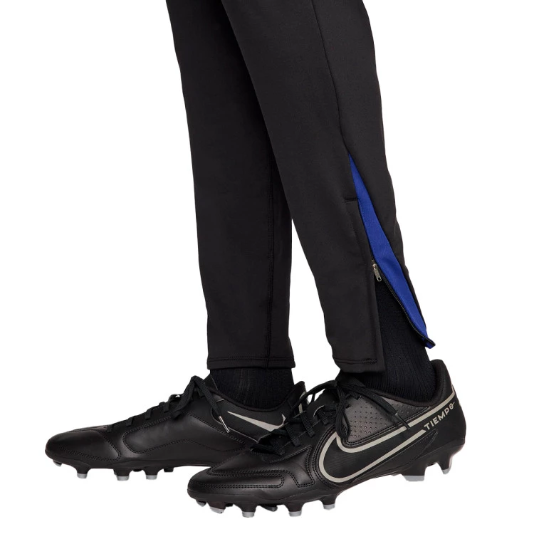 pantalon-largo-nike-fc-barcelona-training-2024-2025-black-noble-red-deep-royal-blue-orewood-3