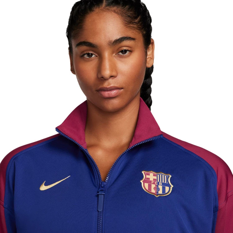 chaqueta-nike-fc-barcelona-pre-match-2024-2025-mujer-deep-royal-blue-noble-red-club-gold-2