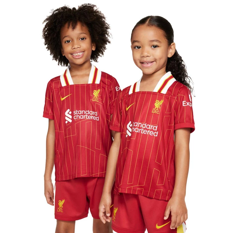 conjunto-nike-liverpool-fc-primera-equipacion-2024-2025-nino-gym-red-white-chrome-yellow-2