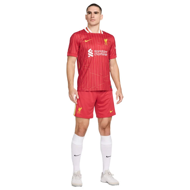 pantalon-corto-nike-liverpool-fc-primera-equipacion-2024-2025-gym-red-white-chrome-yellow-4