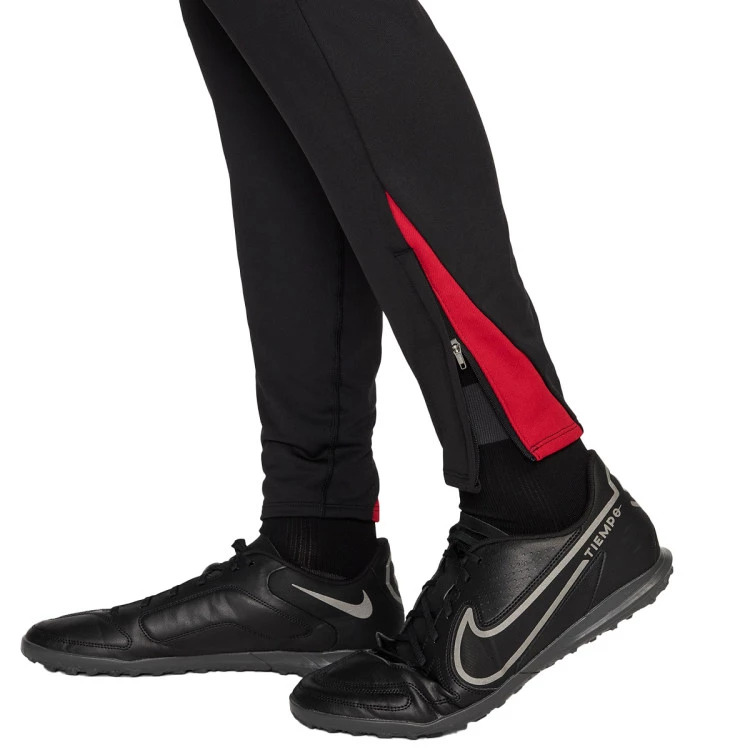 pantalon-largo-nike-liverpool-fc-training-2024-2025-black-gym-red-orewood-4