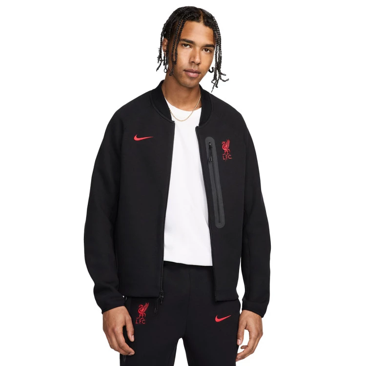 chaqueta-nike-liverpool-fc-fanswear-2024-2025-black-gym-red-0