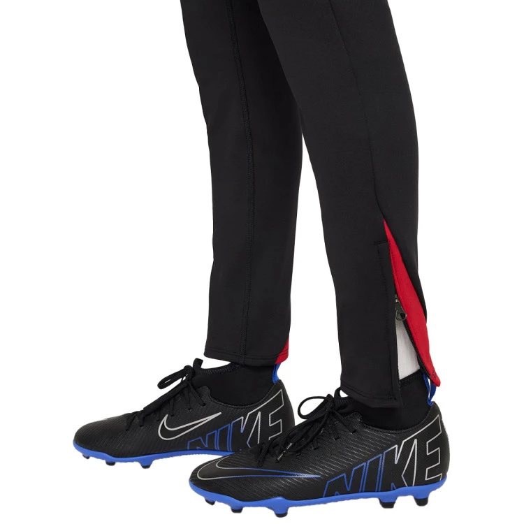 pantalon-largo-nike-liverpool-fc-training-2024-2025-nino-black-gym-red-orewood-4