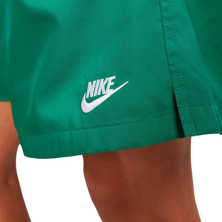 pantalon-corto-nike-club-flow-malachite-white-4