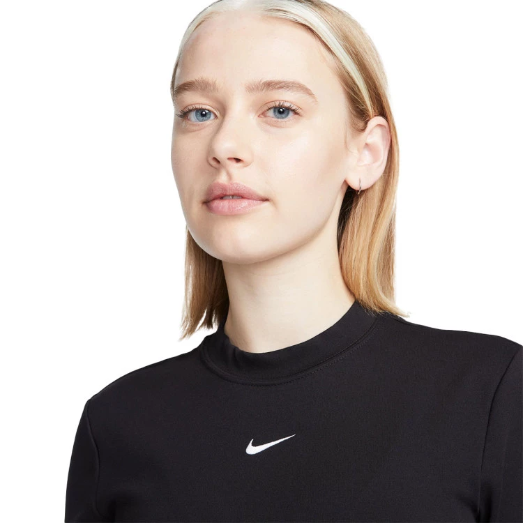 nike-essentials-mujer-black-white-2