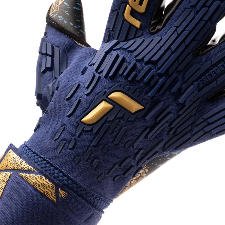 guante-reusch-attrakt-freegel-fusion-goaliator-premium-blue-gold-black-4