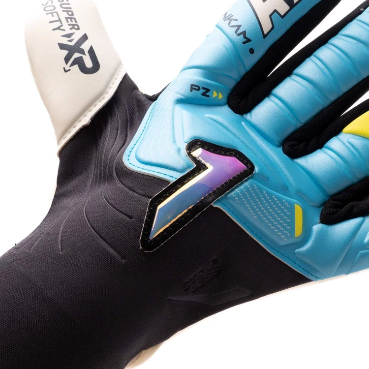 guante-rinat-nkam-semi-onana-blue-black-white-4