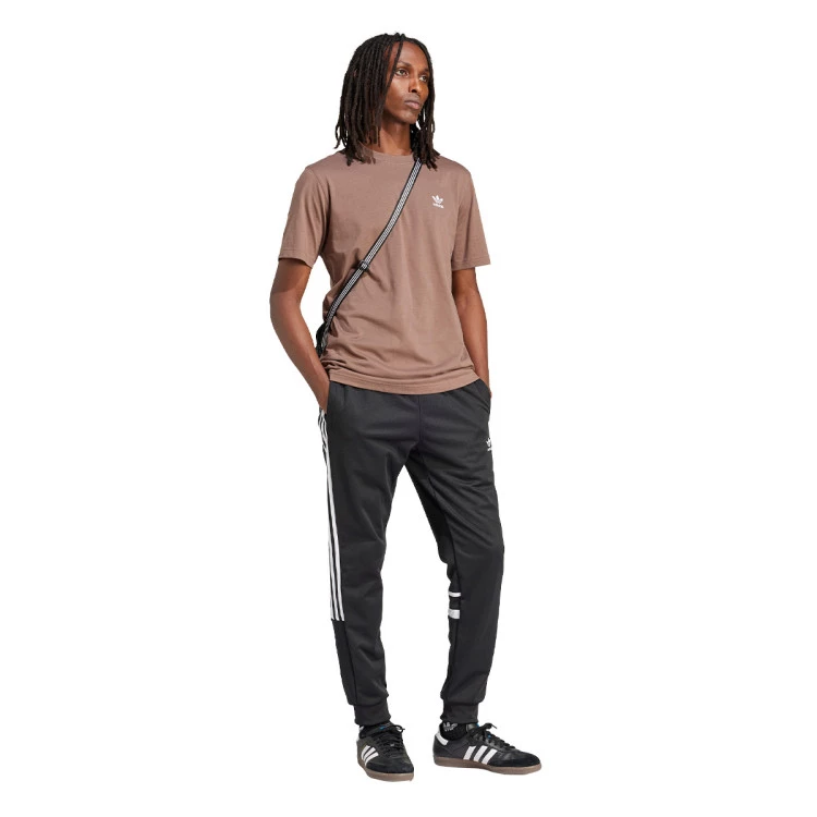 camiseta-adidas-trefoil-essentials-earth-strata-2