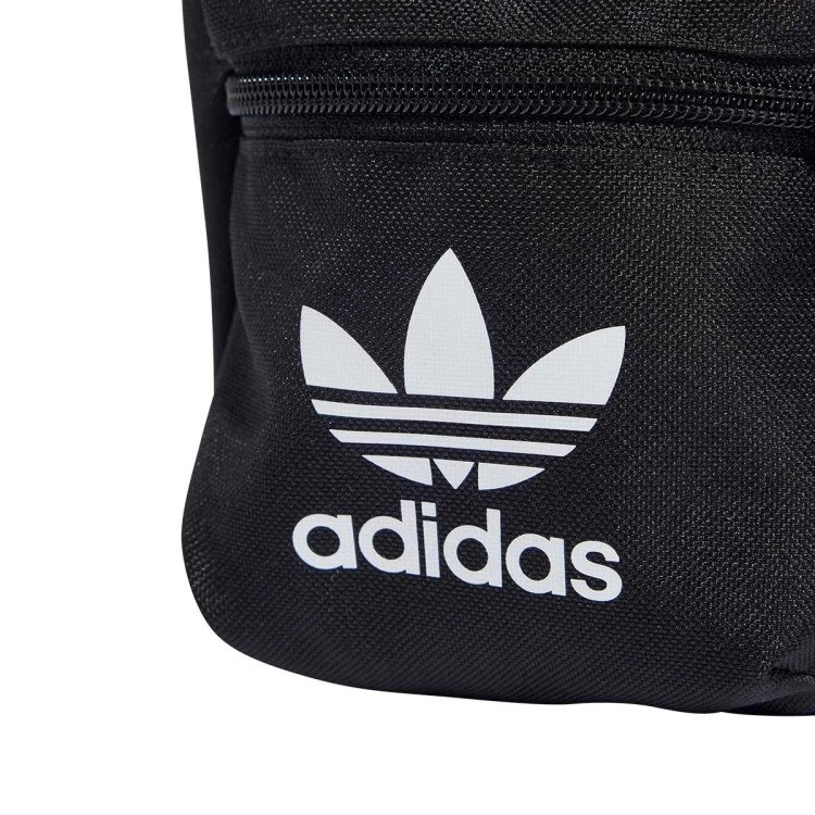 adidas-adicolor-black-4