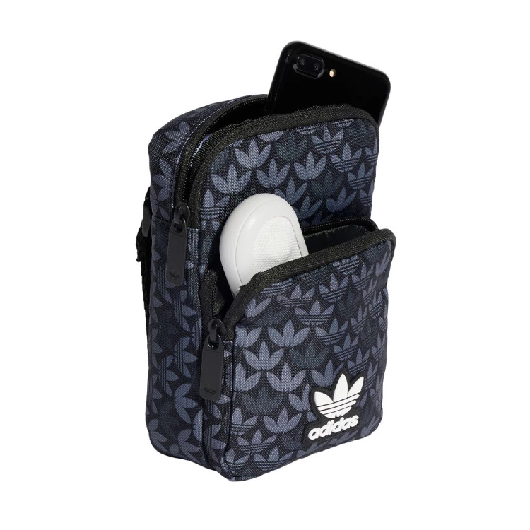 adidas-graphics-black-2