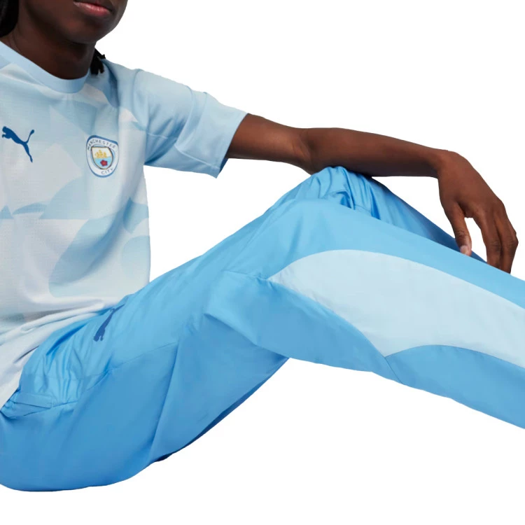 pantalon-largo-puma-manchester-city-pre-match-2023-2024-regal-blue-silver-sky-4