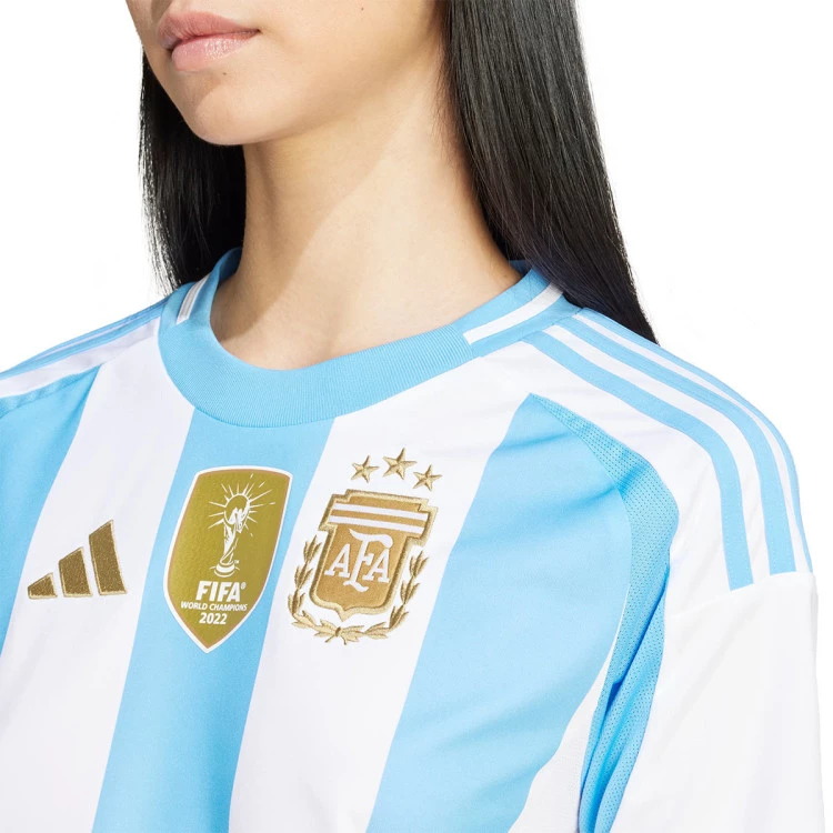 camiseta-adidas-argentina-primera-equipacion-copa-america-2024-mujer-white-blue-burst-2