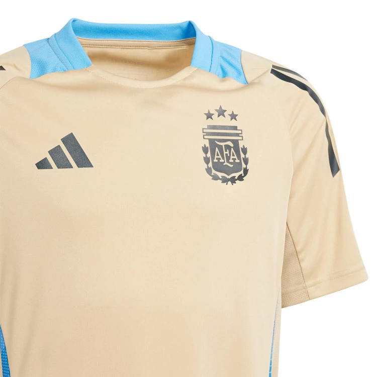 camiseta-adidas-argentina-training-copa-america-2024-nino-hazy-beige-3